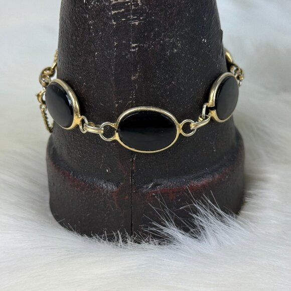 Vintage Gold Tone & Black Oval Glass Link Bracelet 7" - Picture 1 of 8